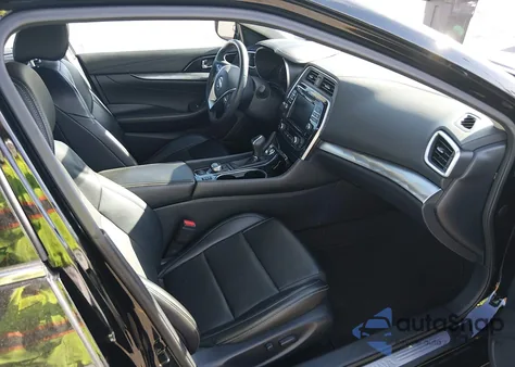 2019 Nissan Maxima 3.5 Sv z USA, uszkodzony, nr VIN 1N4AA6AVXKC364772